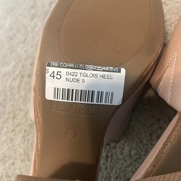 Nude Block Heels size 9 - Picture 5 of 5